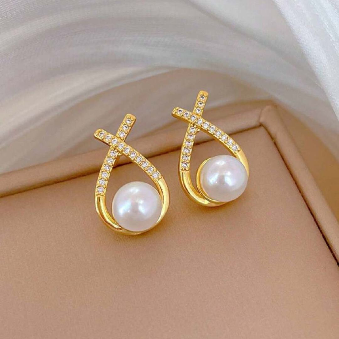 Guldfarvet Smykkesaet med Zirkonia Elegant Halskaede og Oereringe