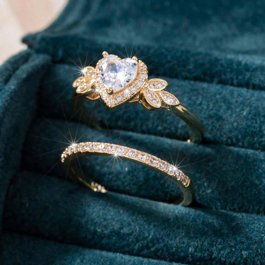 Elegant to-delt ringesæt med tidløs glans