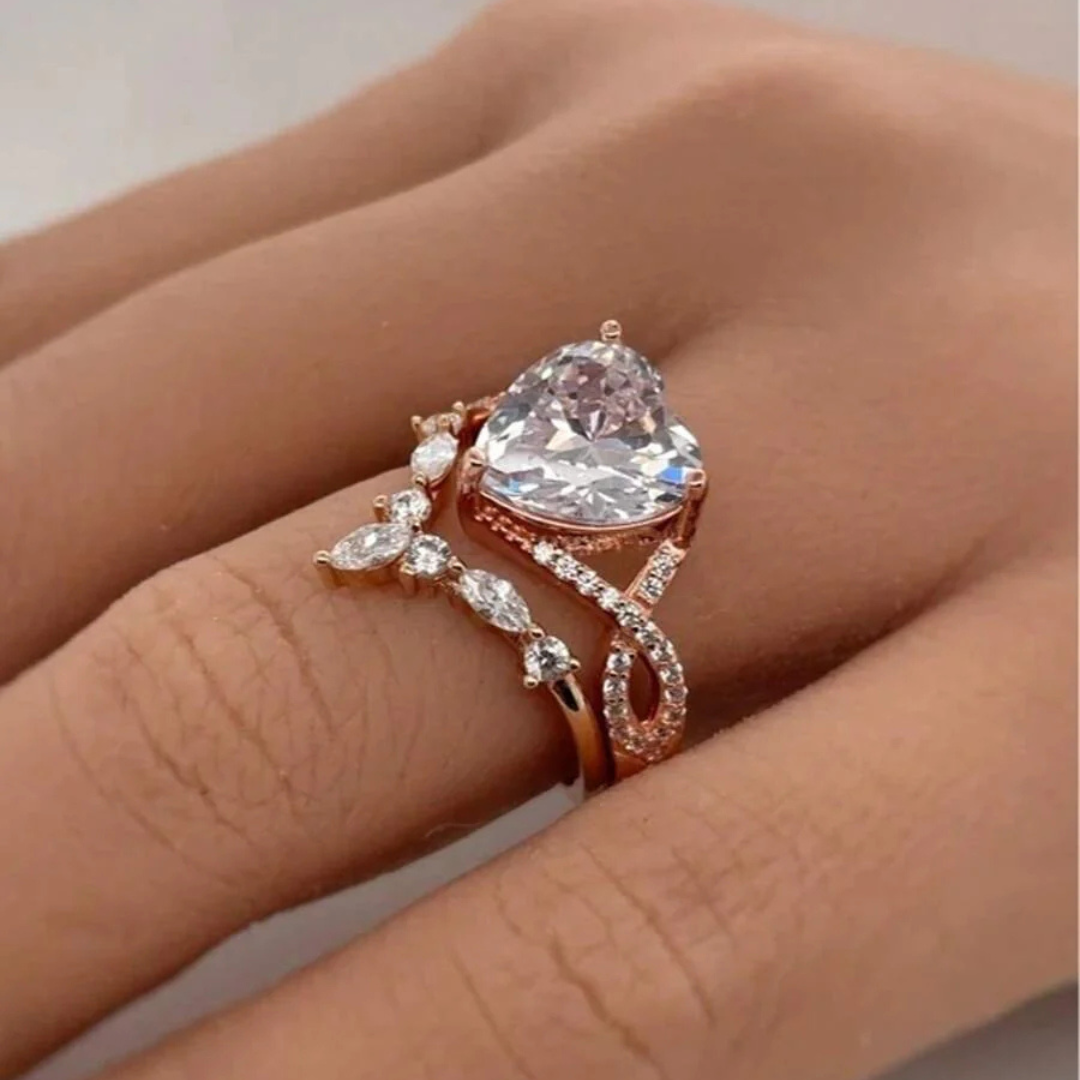 Rosaguld dobbelt ring sæt med tidløs elegance