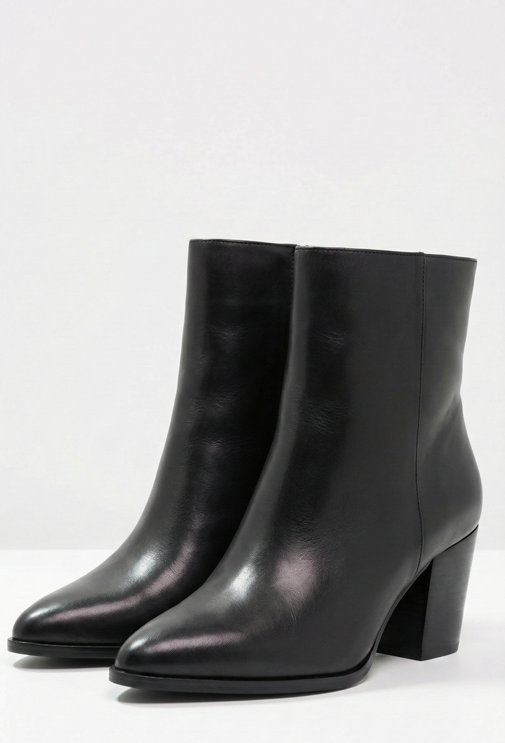 Ella | Klassiske Vinterstøvler – Elegant Komfort med Stabil Hæl