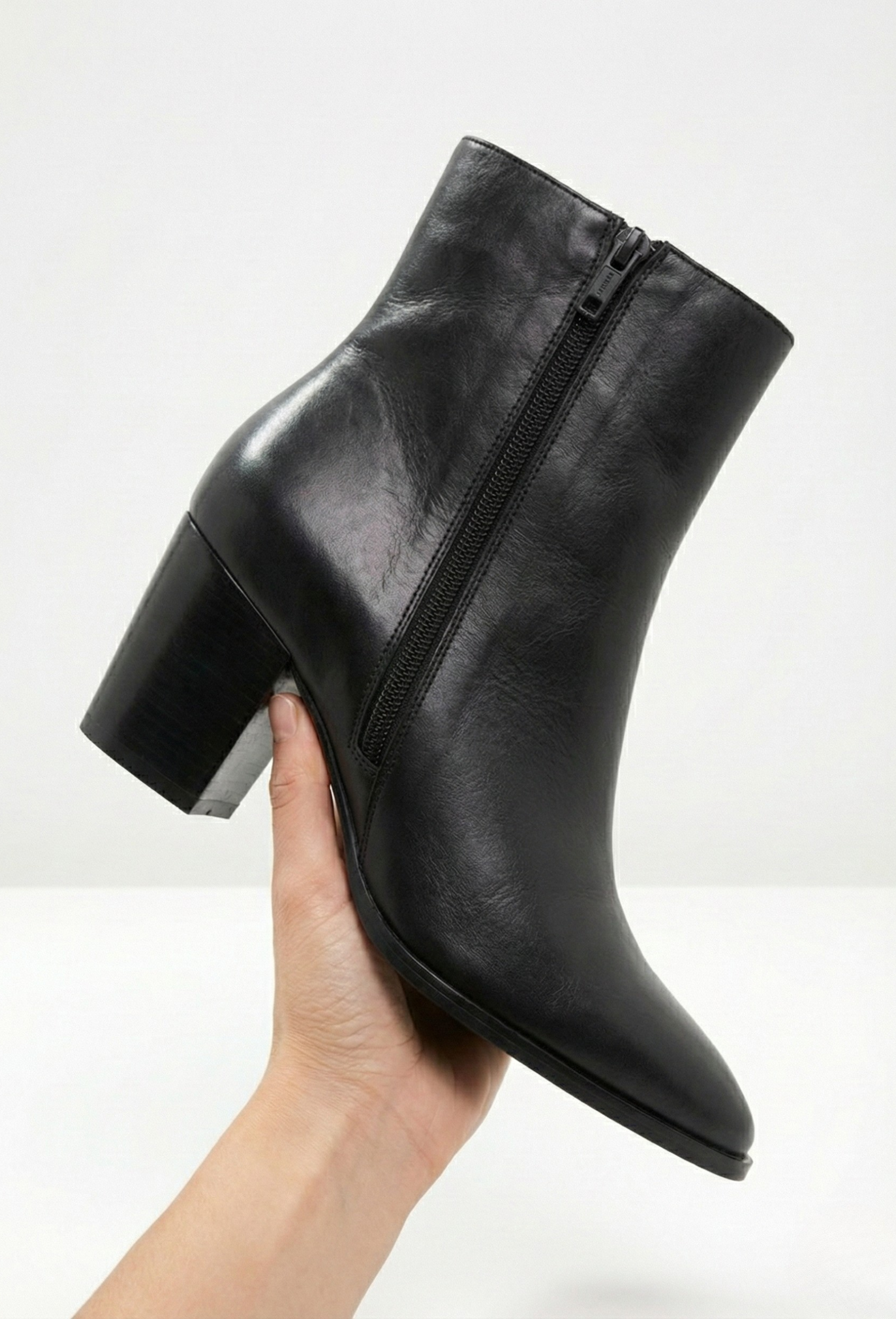 Ella | Klassiske Vinterstøvler – Elegant Komfort med Stabil Hæl