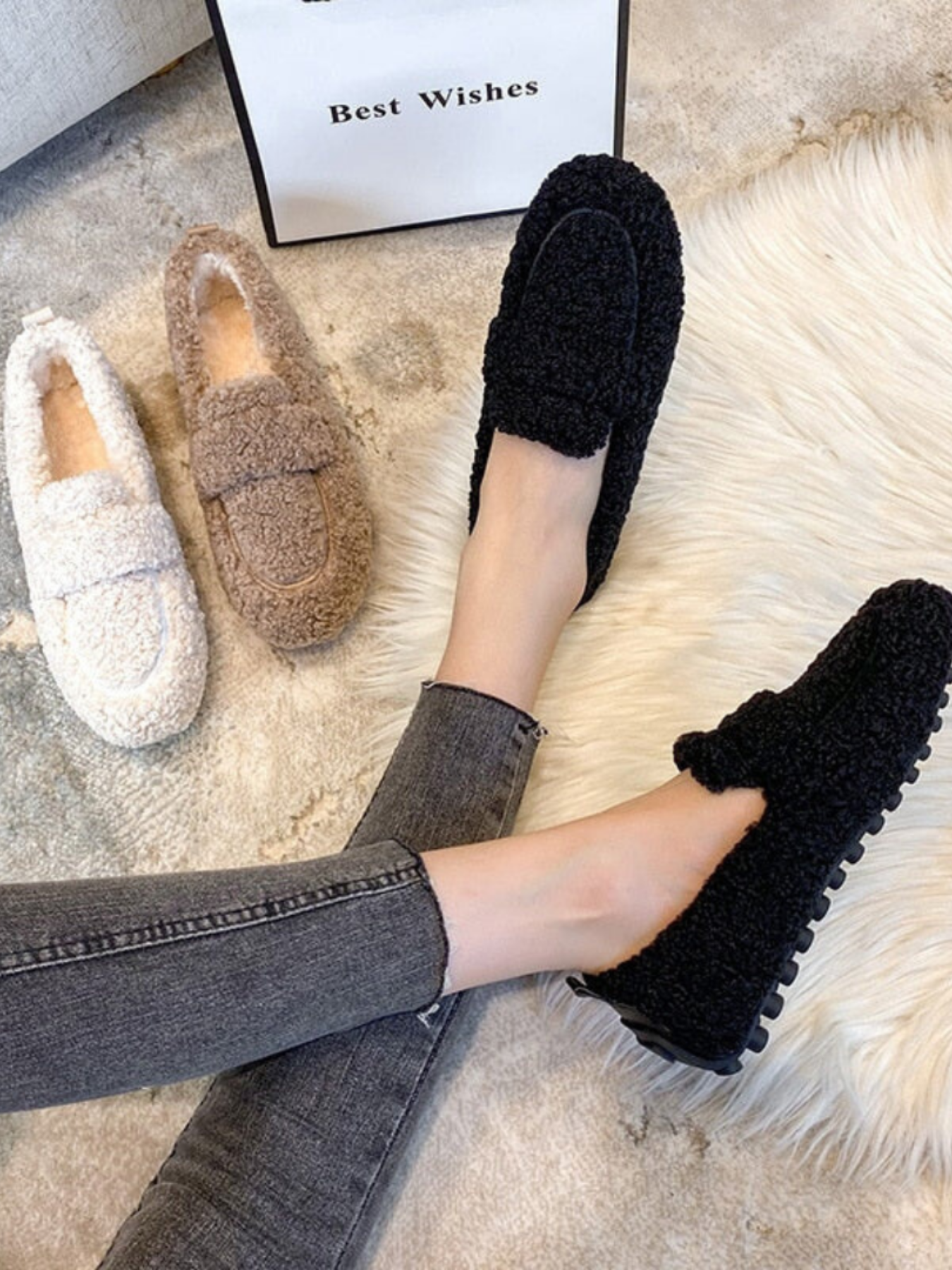 Arielle™ | Plysjsko med sklisikker såle