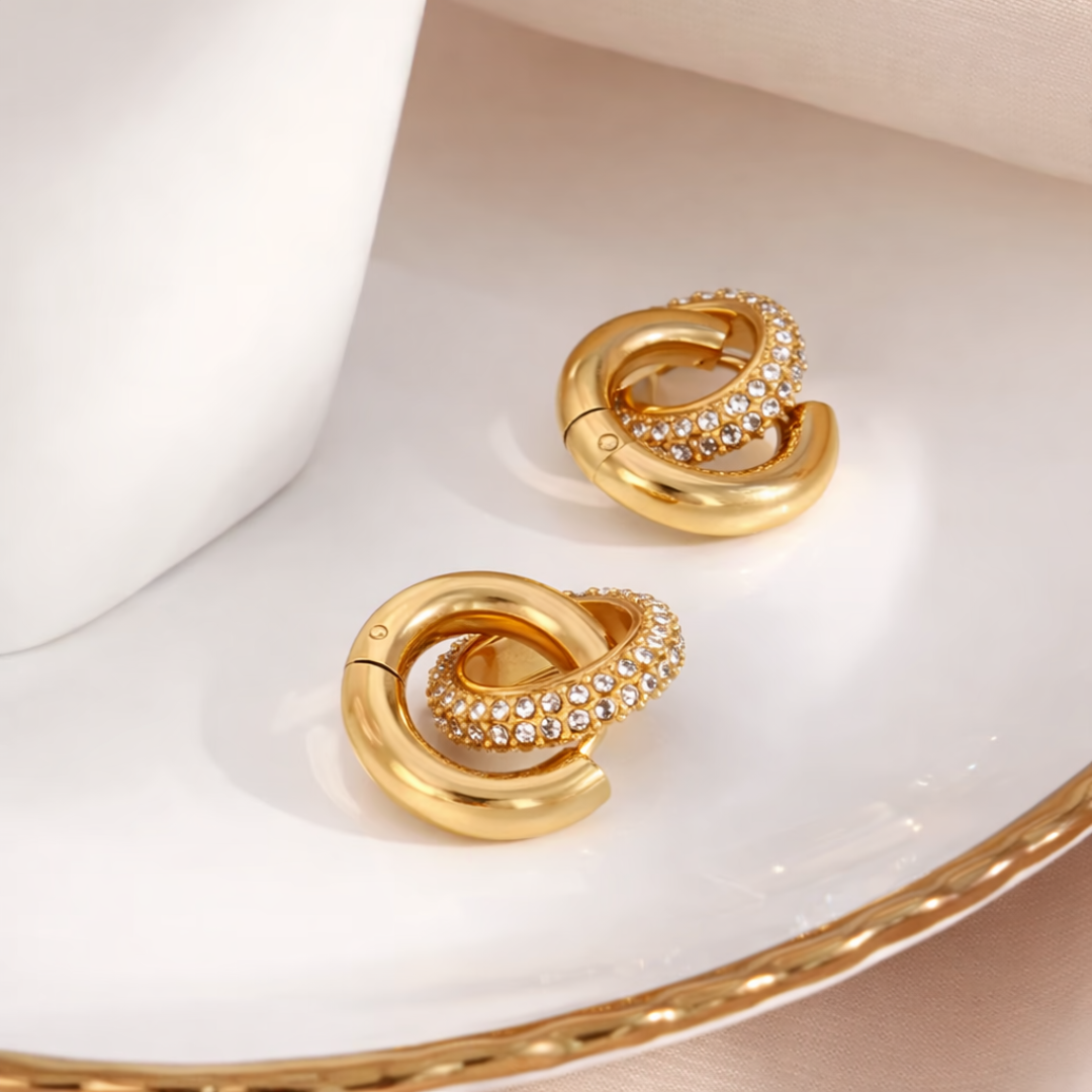 Eksklusive Chunky Hoop Øreringe i Guld med Zirkonia