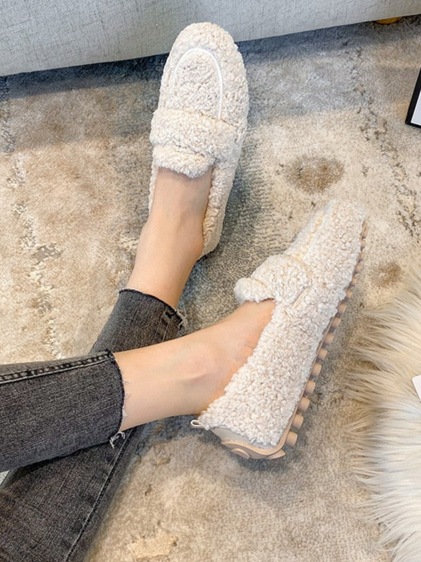 Arielle™ | Plysjsko med sklisikker såle