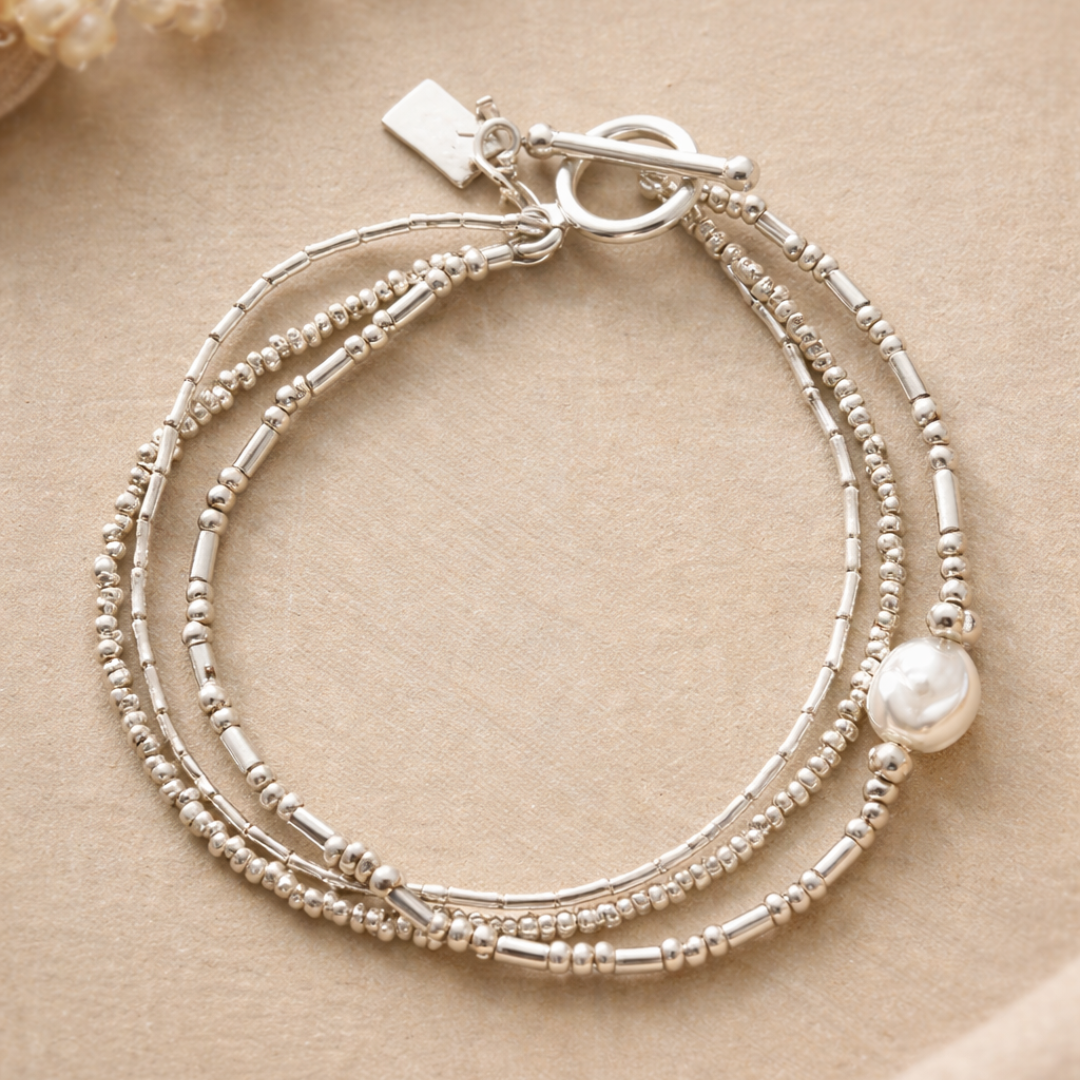 Elegant Armbånd med Perle & Fine Perledetaljer