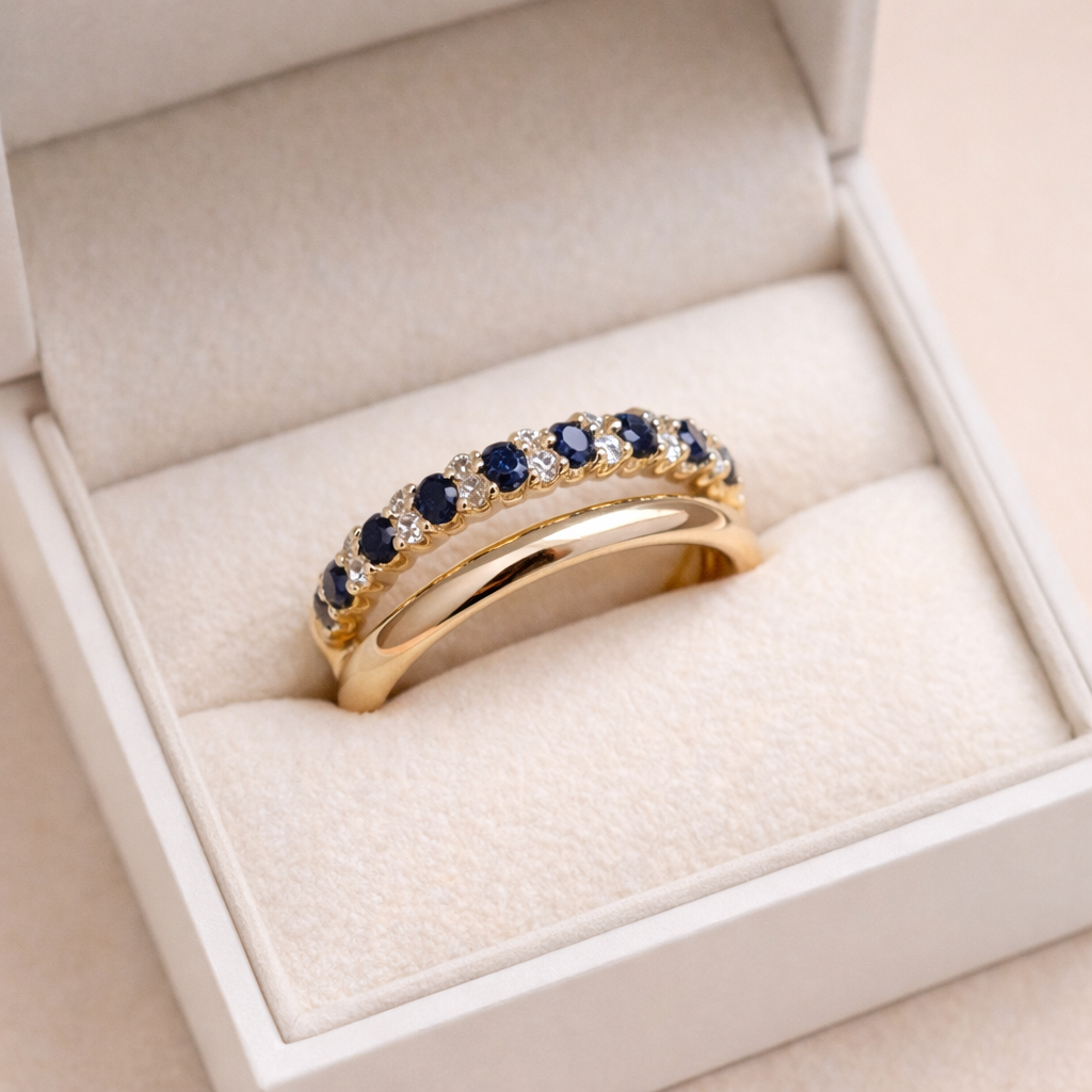 Guldring med Blå Safir og Funklende Zirkonia Elegant Dame Smykke