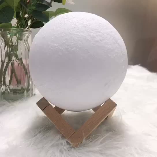 Genopladelig 3D-trykt Måne LED Bordlampe