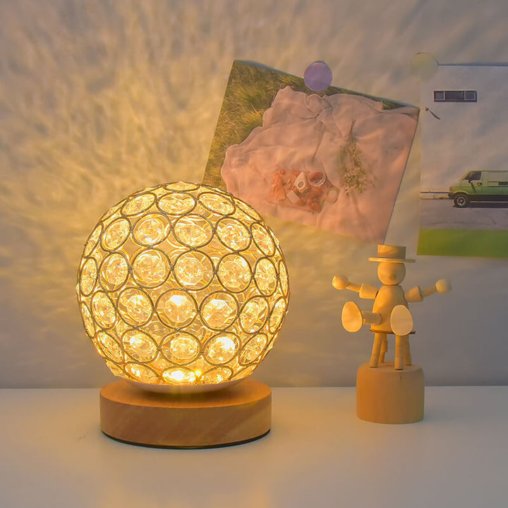 Genopladelig USB LED Bordlampe med Justerbar Dæmpning og Minimalistisk Design