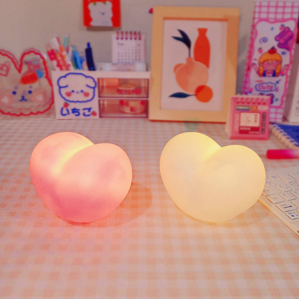 Hjerteformet Silikone LED Natlampe i Hvid og Rosa