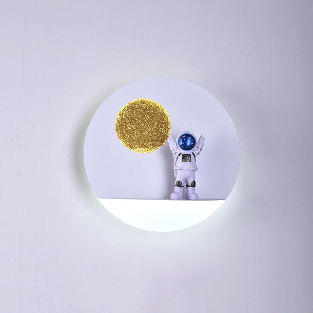 Moderne Astronaut LED Væglampe i Jern og Harpiks