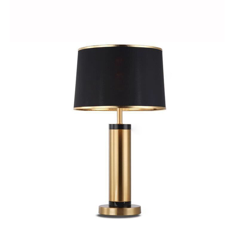 Moderne Jern Bordlampe med Tekstilskærm