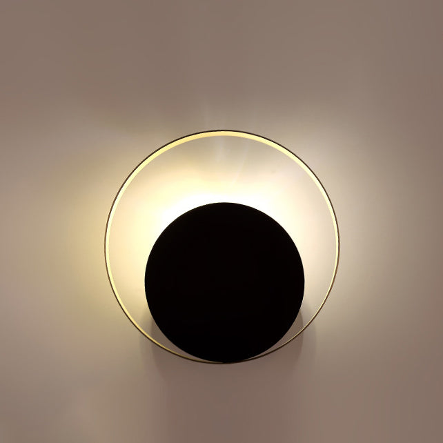 Minimalistisk Jern Væglampe i Sort eller Hvid