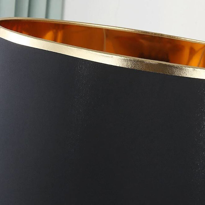 Moderne Jern Bordlampe med Tekstilskærm