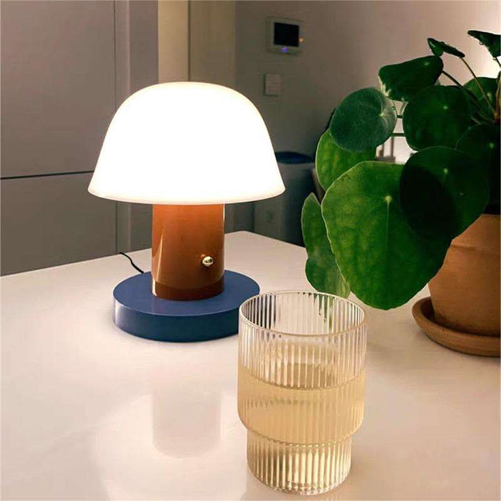 Svampeformet Bordlampe med LED Lys – Trådløs og Genopladelig