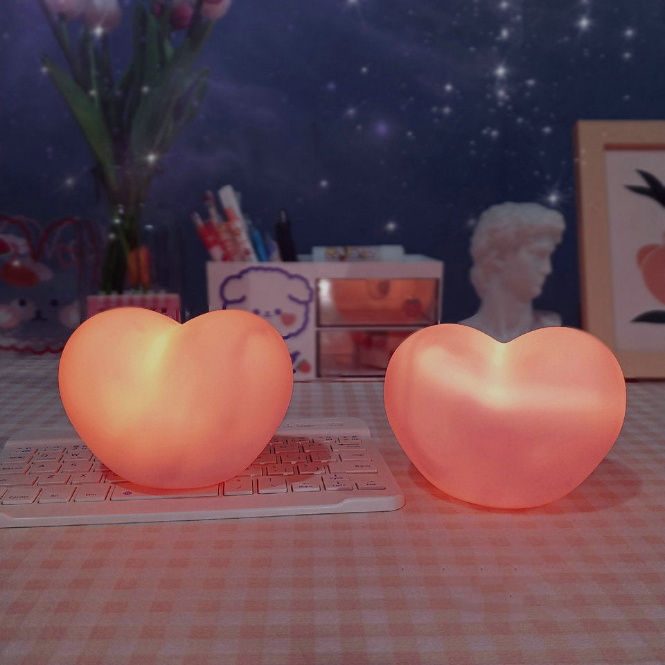 Hjerteformet Silikone LED Natlampe i Hvid og Rosa
