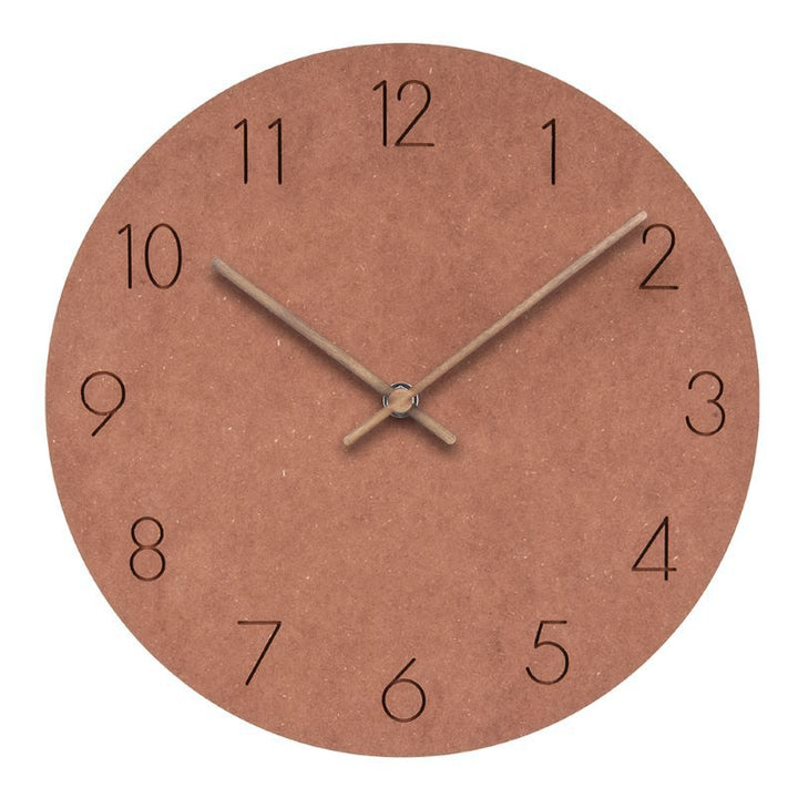 Minimalistisk Vægur 29 cm i MDF med Valnøddehåndtag