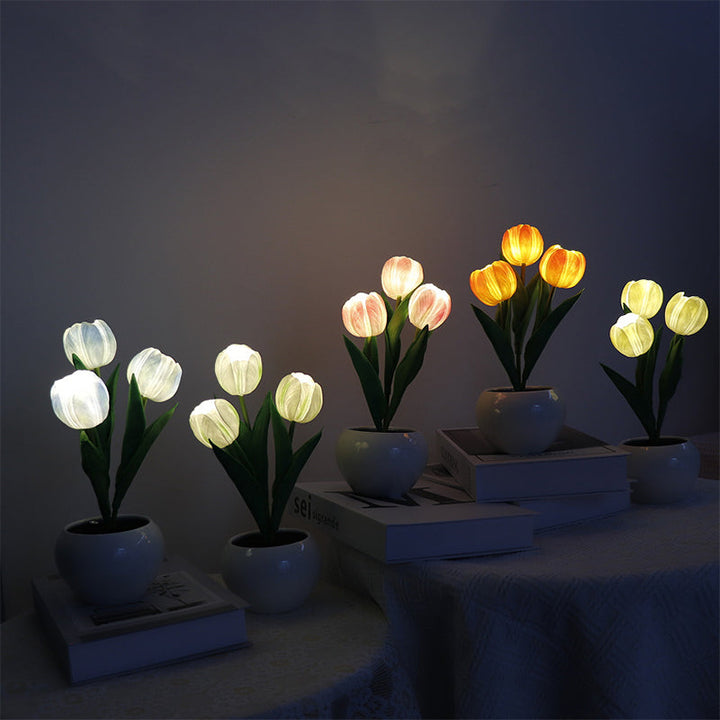 LED Tulipan Nattelys i Keramik med Blomstermotiv