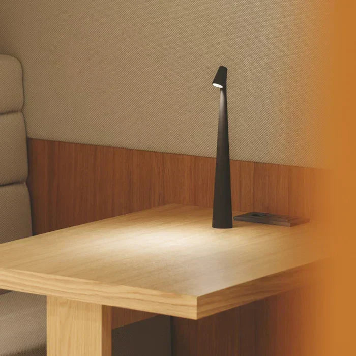 Skulptureret Genopladelig Bordlampe med Justerbar Lysstyrke