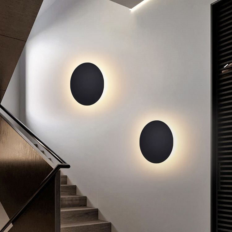 Moderne Rund Metal Væglampe med LED Belysning