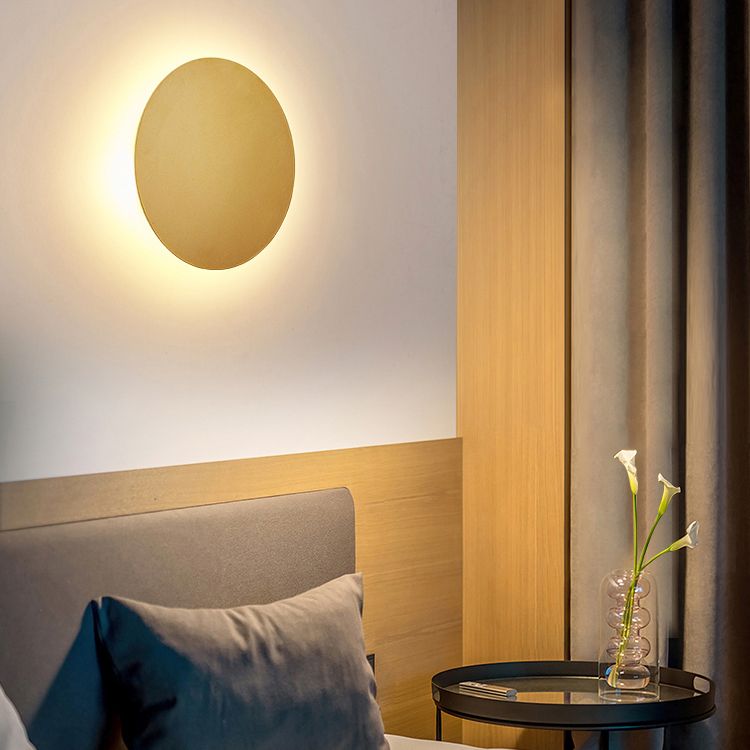 Moderne Rund Metal Væglampe med LED Belysning