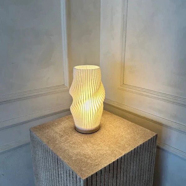 Dimmbar Plisseret Bordlampe med USB og Justerbart Lys