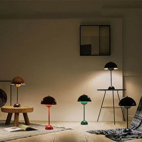 Genopladelig Trådløs Bordlampe med Justerbar Lysstyrke og Farvemuligheder