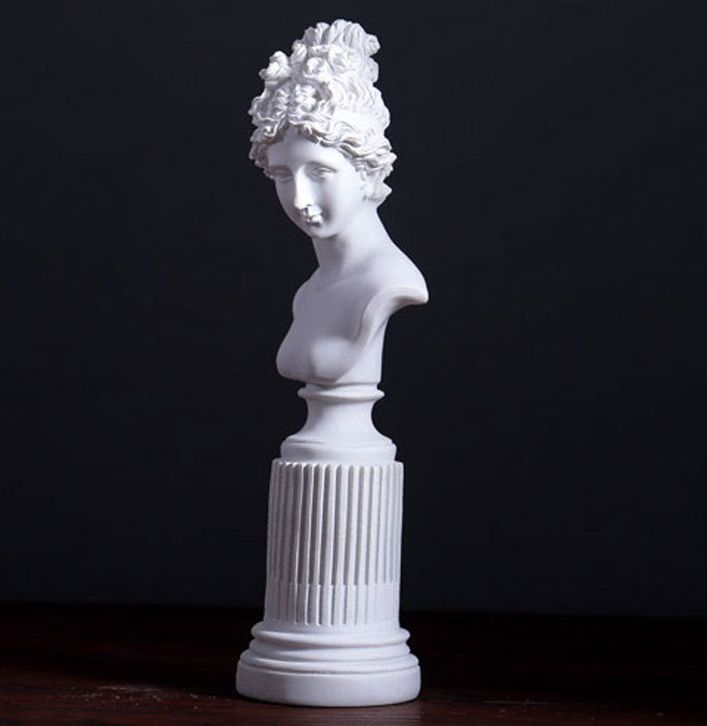 Elegant Græsk Gudinde Statue i Premium Harpiks - 36 cm, 4 Farver