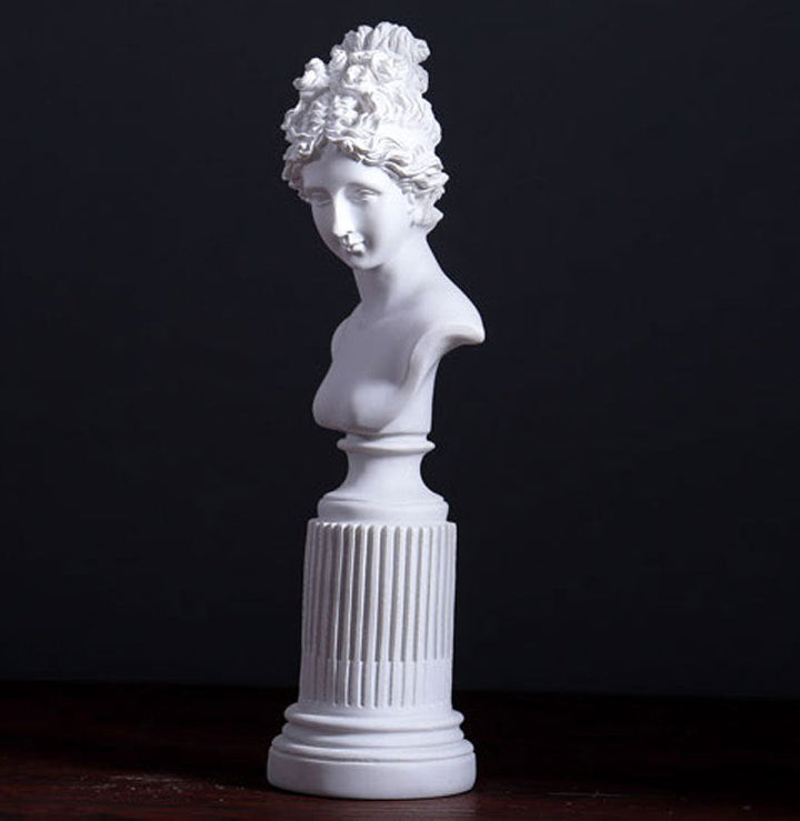 Elegant Græsk Gudinde Statue i Premium Harpiks - 36 cm, 4 Farver