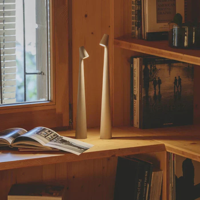 Skulptureret Genopladelig Bordlampe med Justerbar Lysstyrke