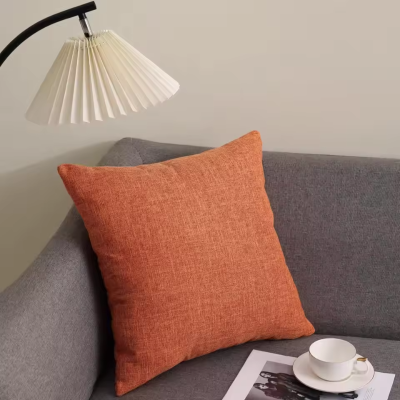 Stilfulde Pudevar i Bomuld og Linned til Sofa og Stol