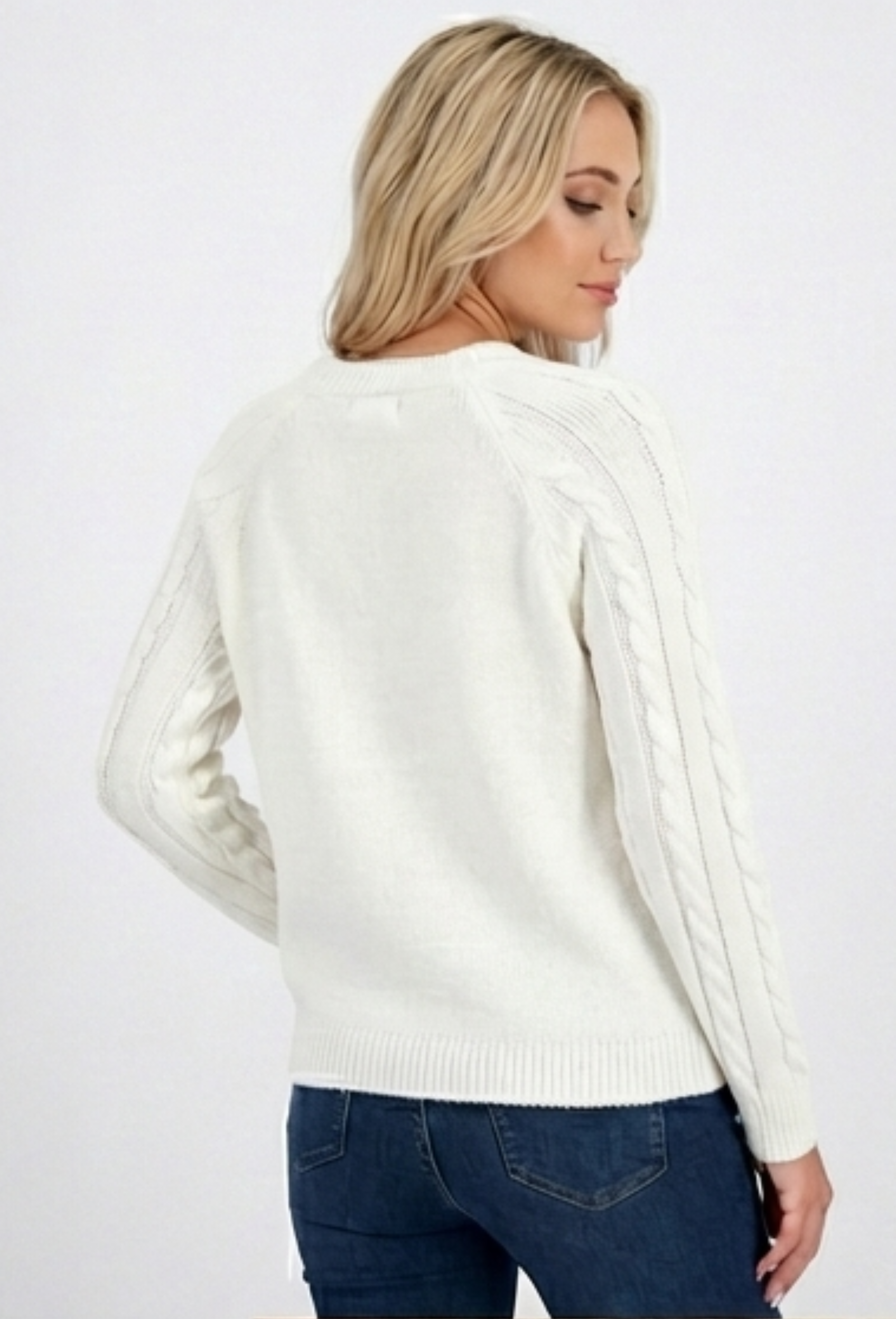 Emma | Klassisk Kabelstrik Trøje med Knappedetaljer – Komfortabel & Tidløs