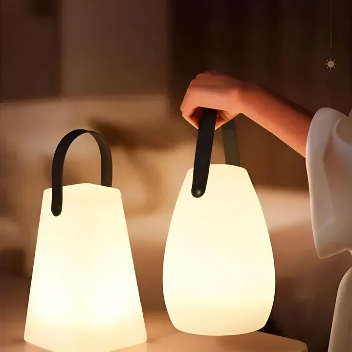 Vandtæt Trådløs Bordlampe med Fjernbetjening og Elegant Design