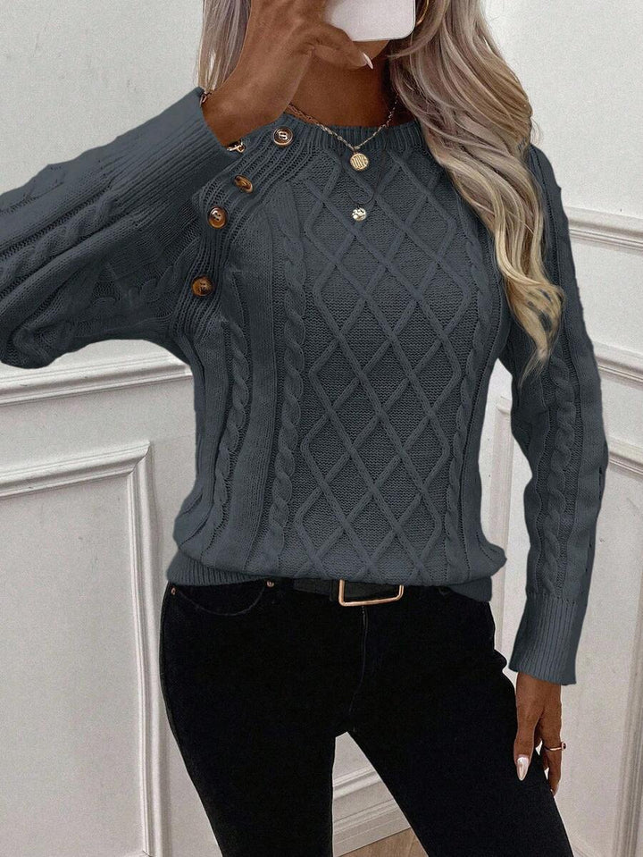 Betsy™ | Kabelstrik med knapdetaljer