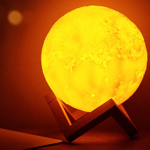 Genopladelig 3D-trykt Måne LED Bordlampe
