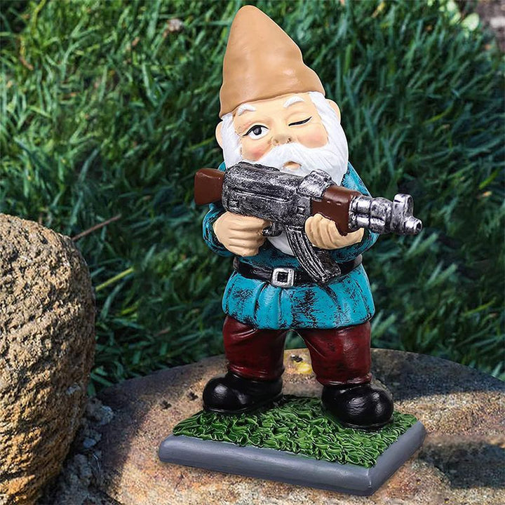 Militær Gnomestatue med Camouflage og AK47 til Haven