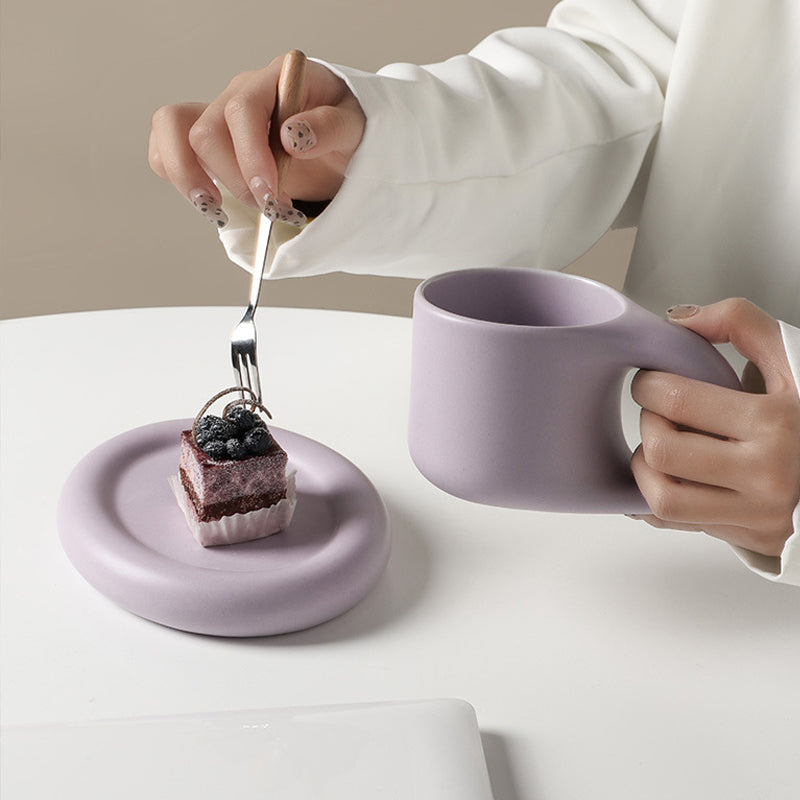 Minimalistisk Keramisk Krus 10 oz med Komfortabelt Greb