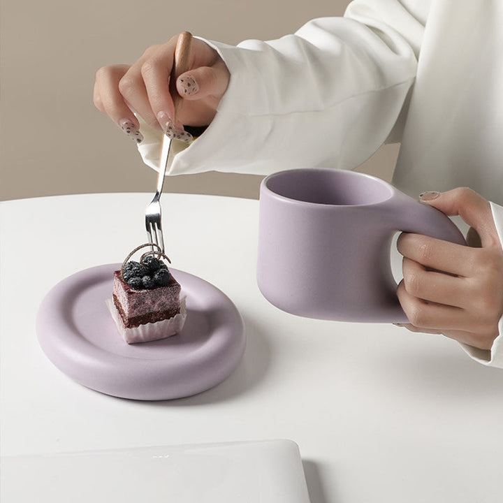 Minimalistisk Keramisk Krus 10 oz med Komfortabelt Greb