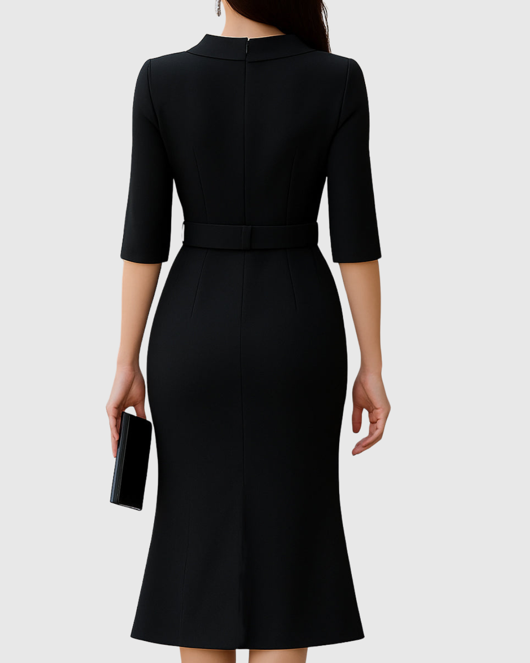 Naomi | Kvinders Bælteholdte Mock Neck Midi Kjole med Split Ærmer