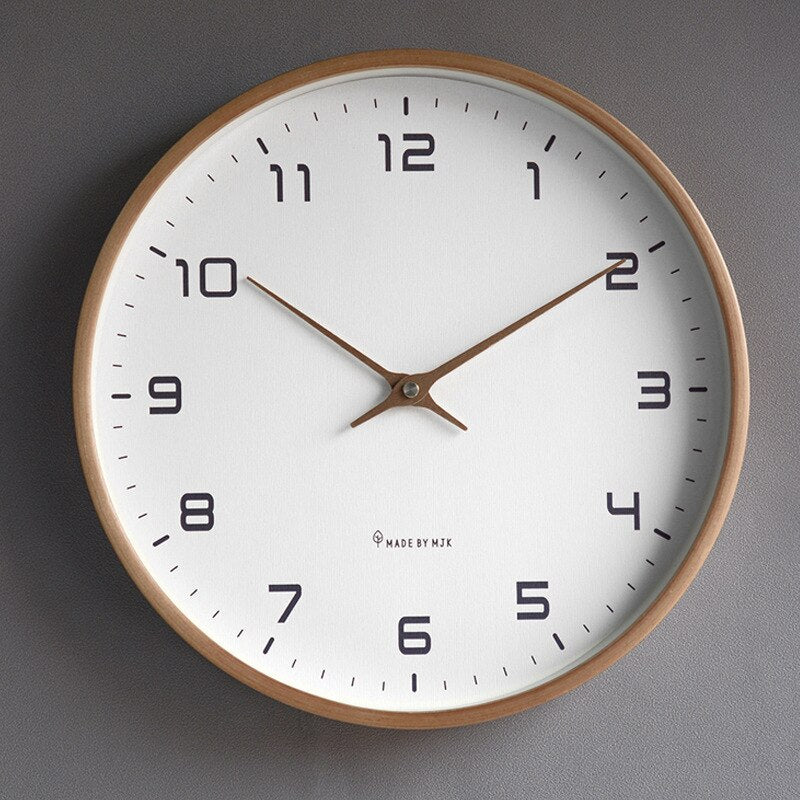 Minimalistisk Vægur i Massivt Træ med Quartz Bevægelse