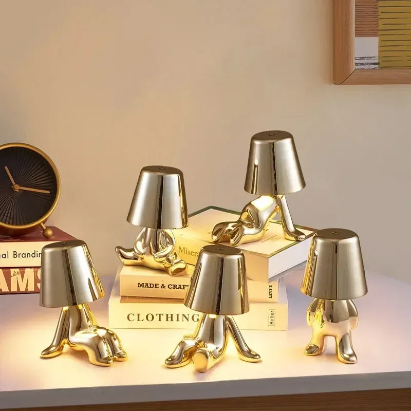Guldfarvet Bordlampe med Industrielt Design