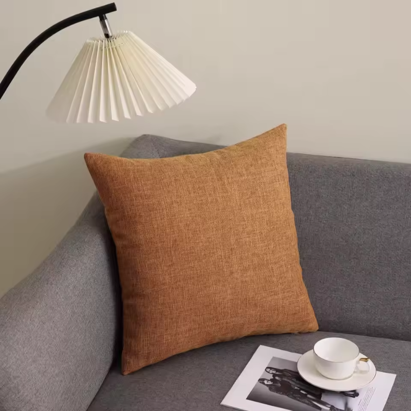 Stilfulde Pudevar i Bomuld og Linned til Sofa og Stol