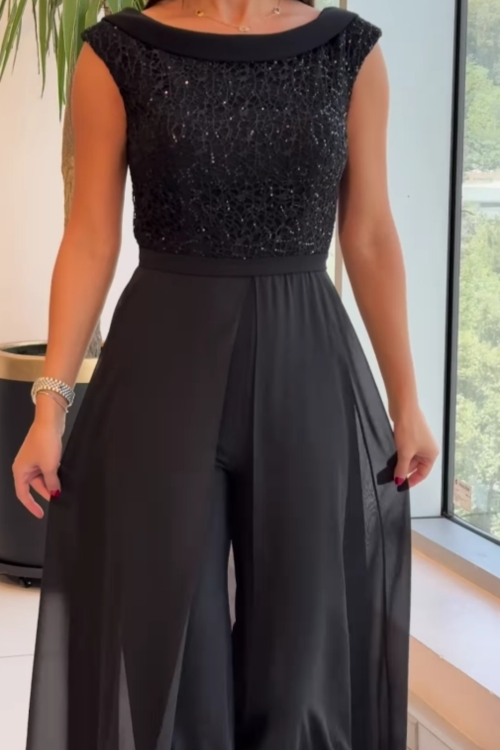 Loretta™ | Crew-Neck Tekstureret Jumpsuit