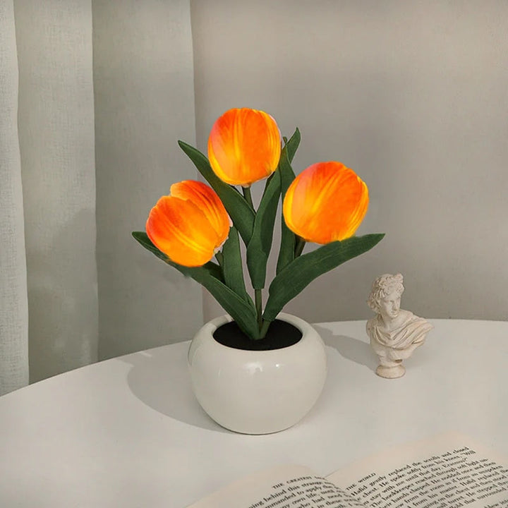 LED Tulipan Nattelys i Keramik med Blomstermotiv