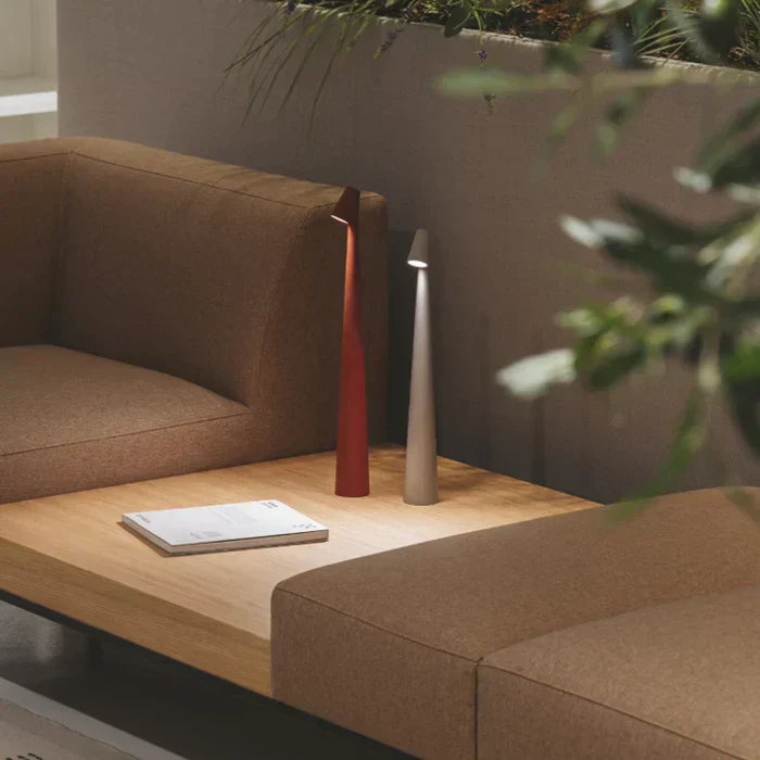 Skulptureret Genopladelig Bordlampe med Justerbar Lysstyrke