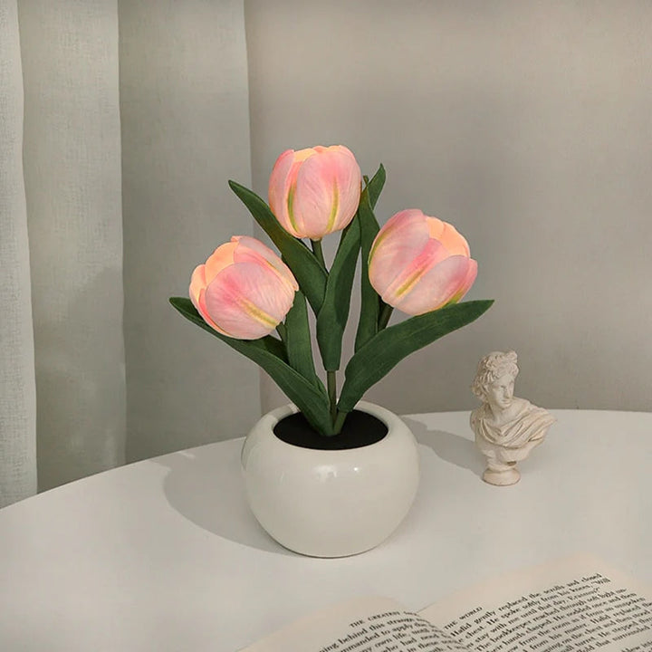 LED Tulipan Nattelys i Keramik med Blomstermotiv