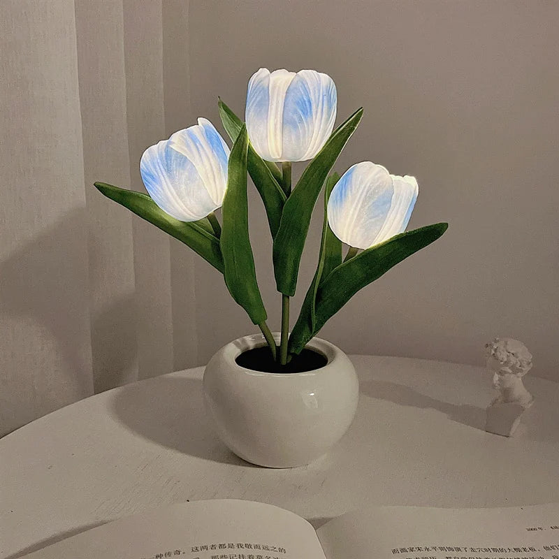 LED Tulipan Nattelys i Keramik med Blomstermotiv