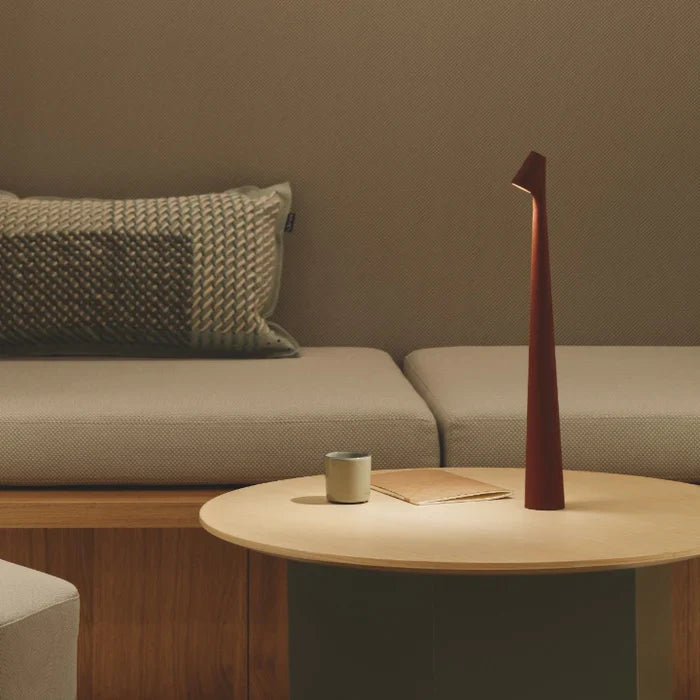 Skulptureret Genopladelig Bordlampe med Justerbar Lysstyrke