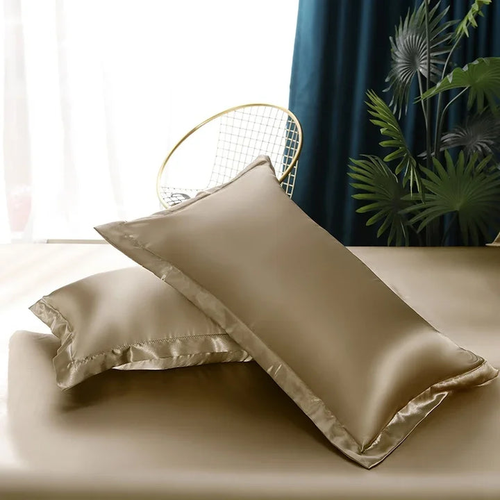 Luksus Silk Satin Sengetøj Sæt med Dynebetræk og Pudebetræk