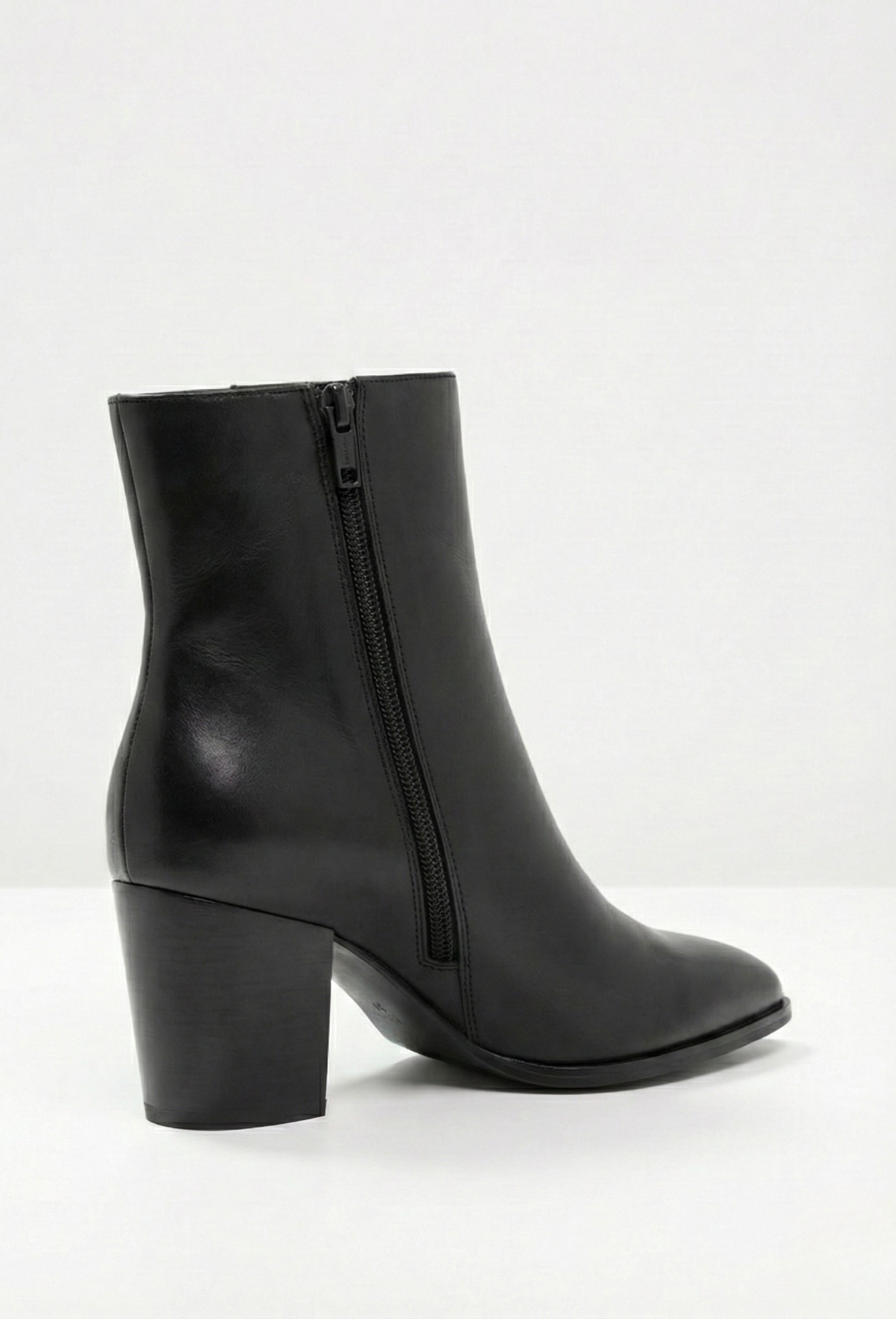 Ella | Klassiske Vinterstøvler – Elegant Komfort med Stabil Hæl