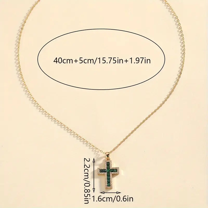 Solene Emerald Cross Pendant Guld Halskæde